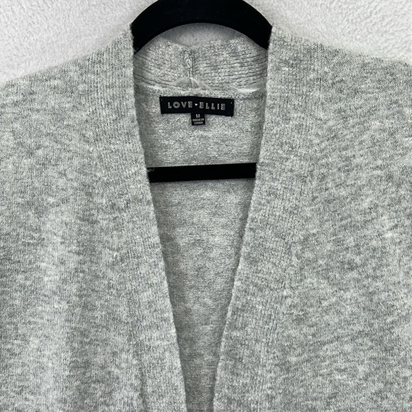 Love Ellie Stitch Fix Cardigan Sweater Size M Gray Open Front Rib Detail NWOT - Picture 3 of 12